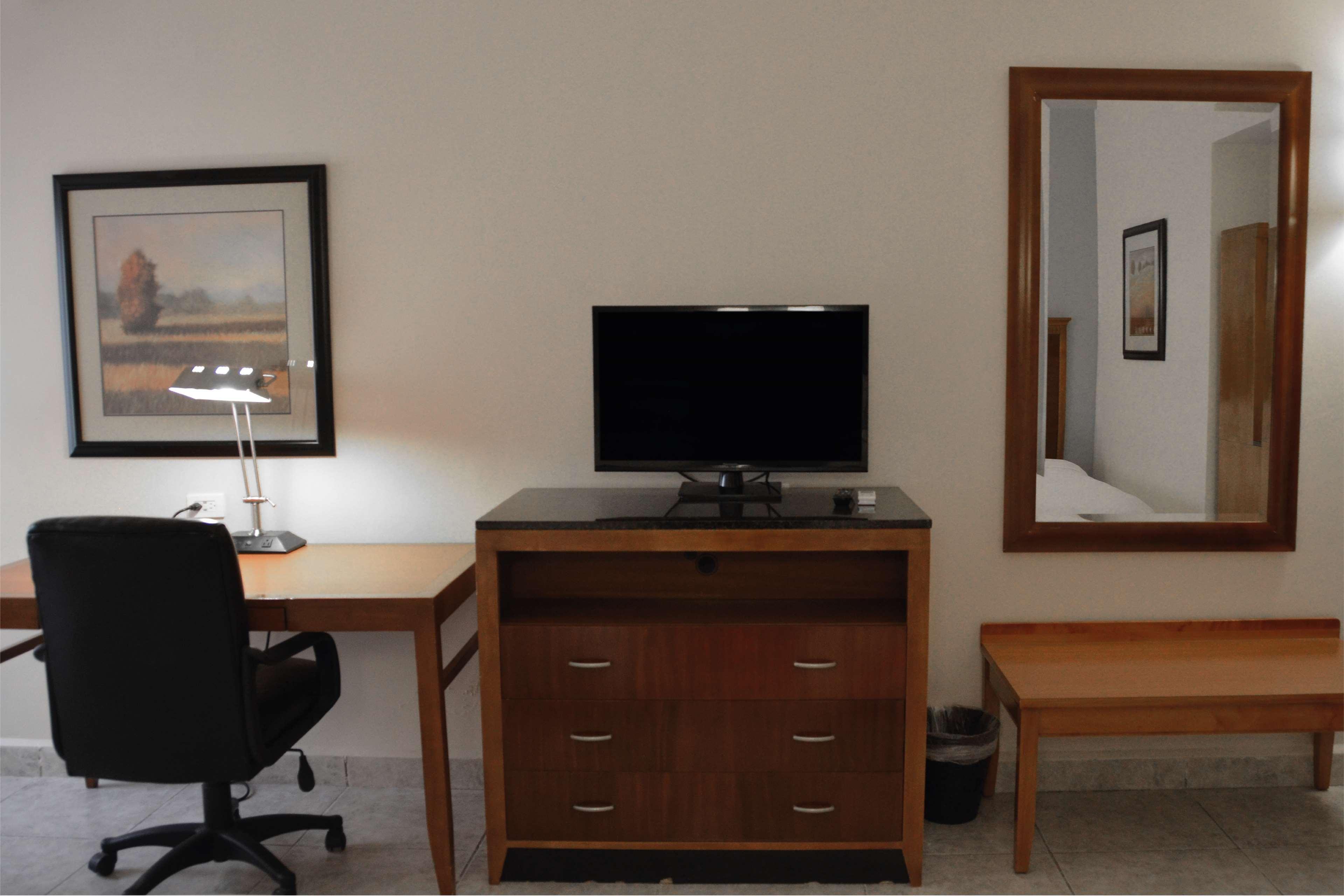 Days Inn By Wyndham Piedras Negras Zewnętrze zdjęcie